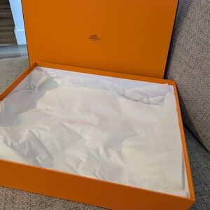 Hermès Orange Gift Box